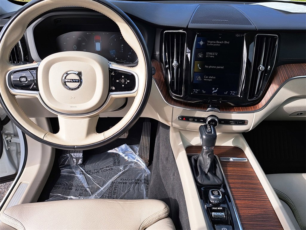 Used 2020 Volvo XC60 T5 Inscription w/ Protection Package image 26