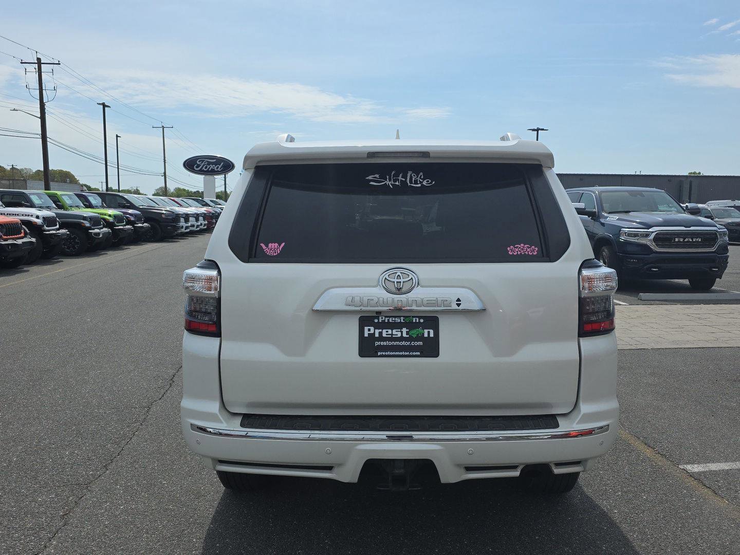 Used 2018 Toyota 4Runner Limited AWD/4WD image 13