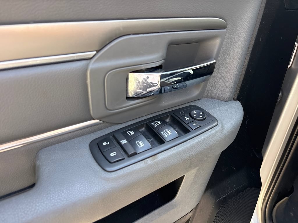 Used 2019 RAM 1500 Big Horn AWD/4WD image 17