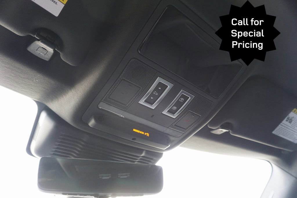 New 2025 Land Rover Range Rover Evoque S image 15