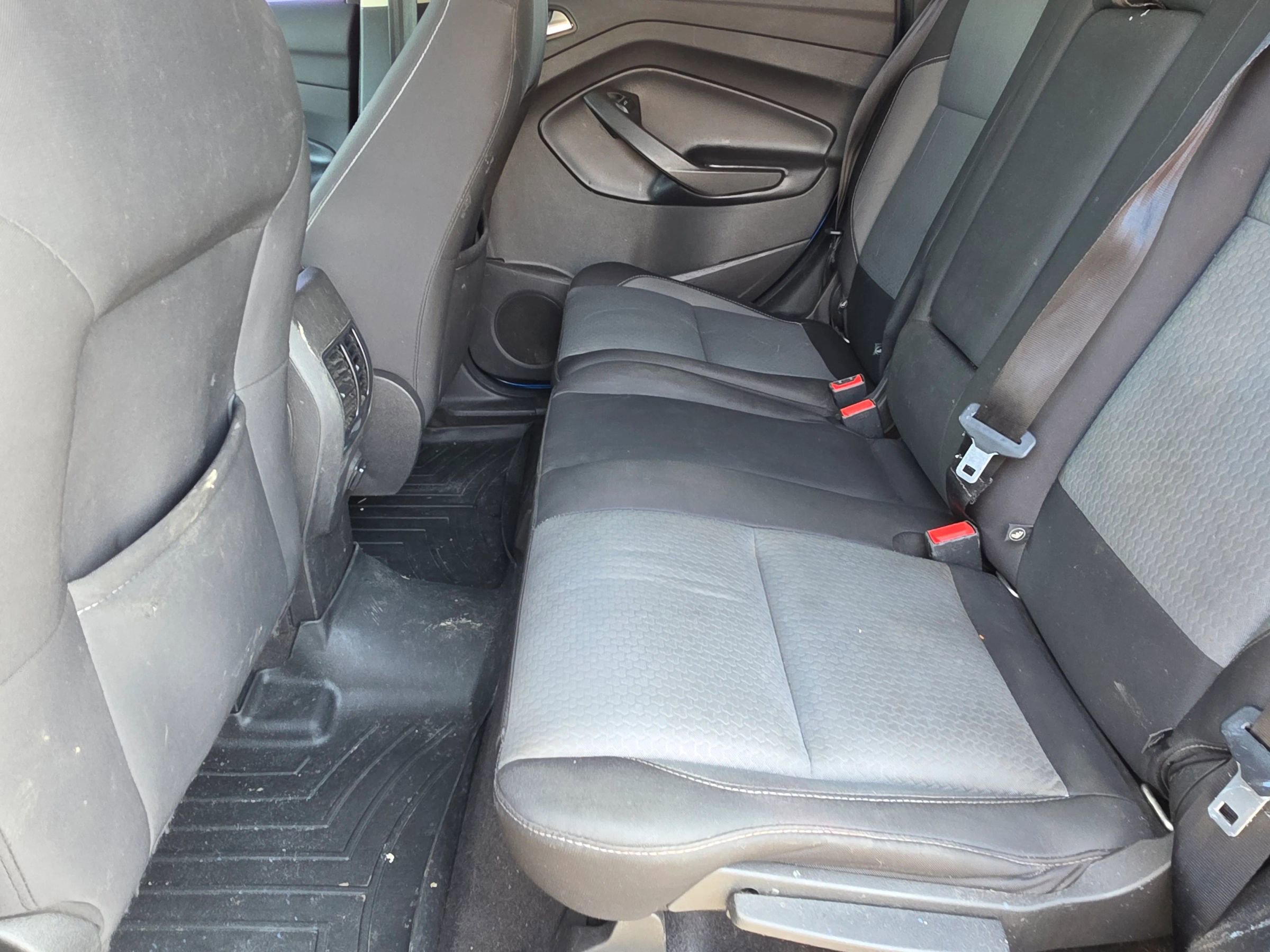 Used 2019 Ford Escape SE FWD image 12