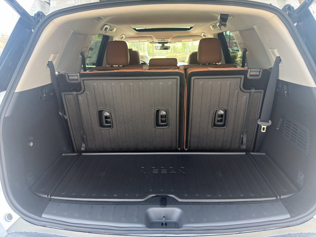 New 2026 Nissan Pathfinder Platinum image 33