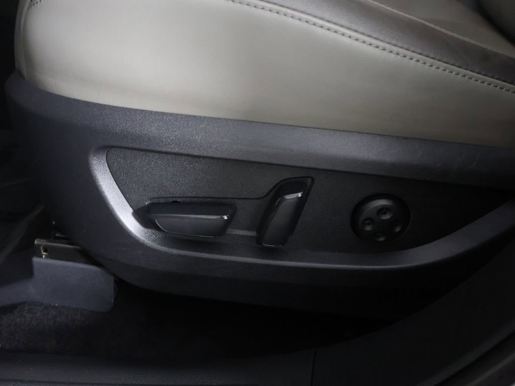 Used 2023 INFINITI QX50 Luxe AWD/4WD image 34