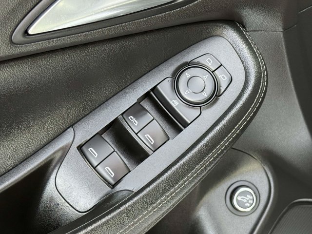Certified 2021 Buick Encore GX Select w/ Experience Buick Package AWD/4WD image 10