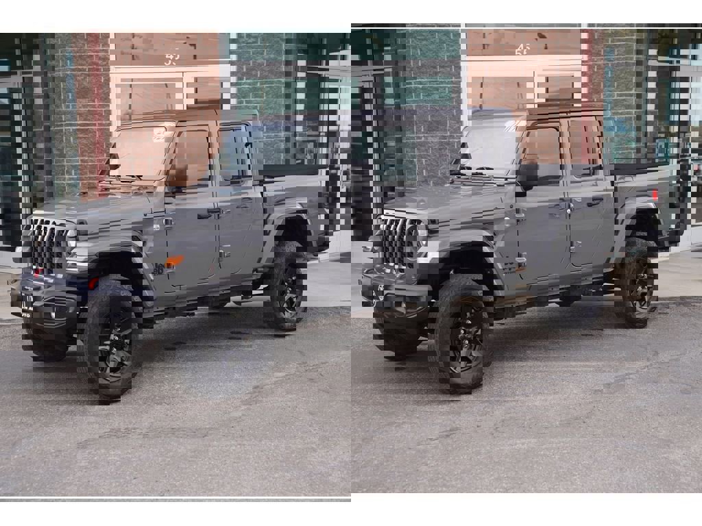 Used 2021 Jeep Gladiator Sport image 2