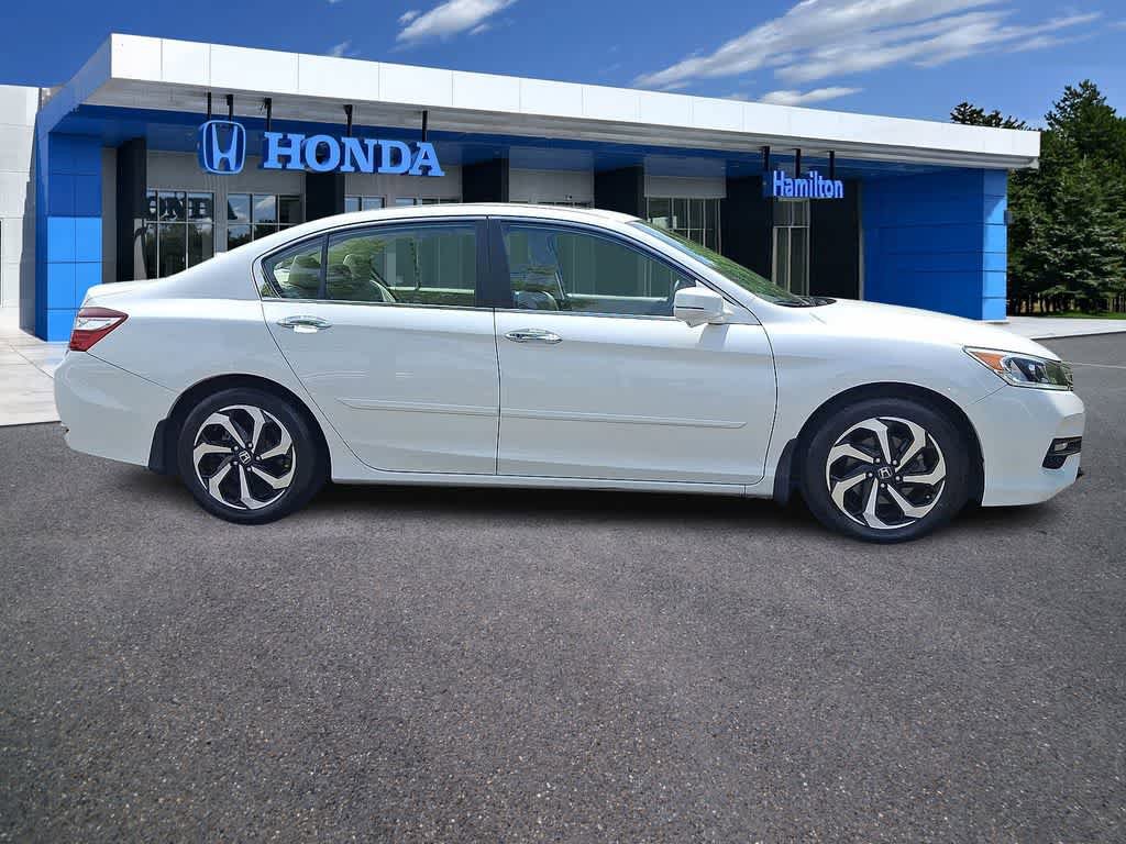 Used 2017 Honda Accord EX-L image 25