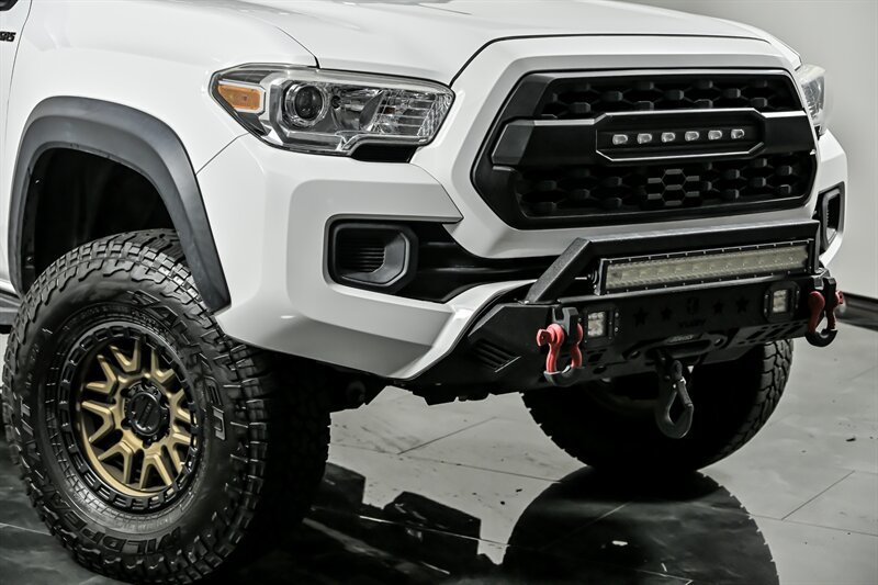 Used 2019 Toyota Tacoma SR w/ SX Package RWD image 2