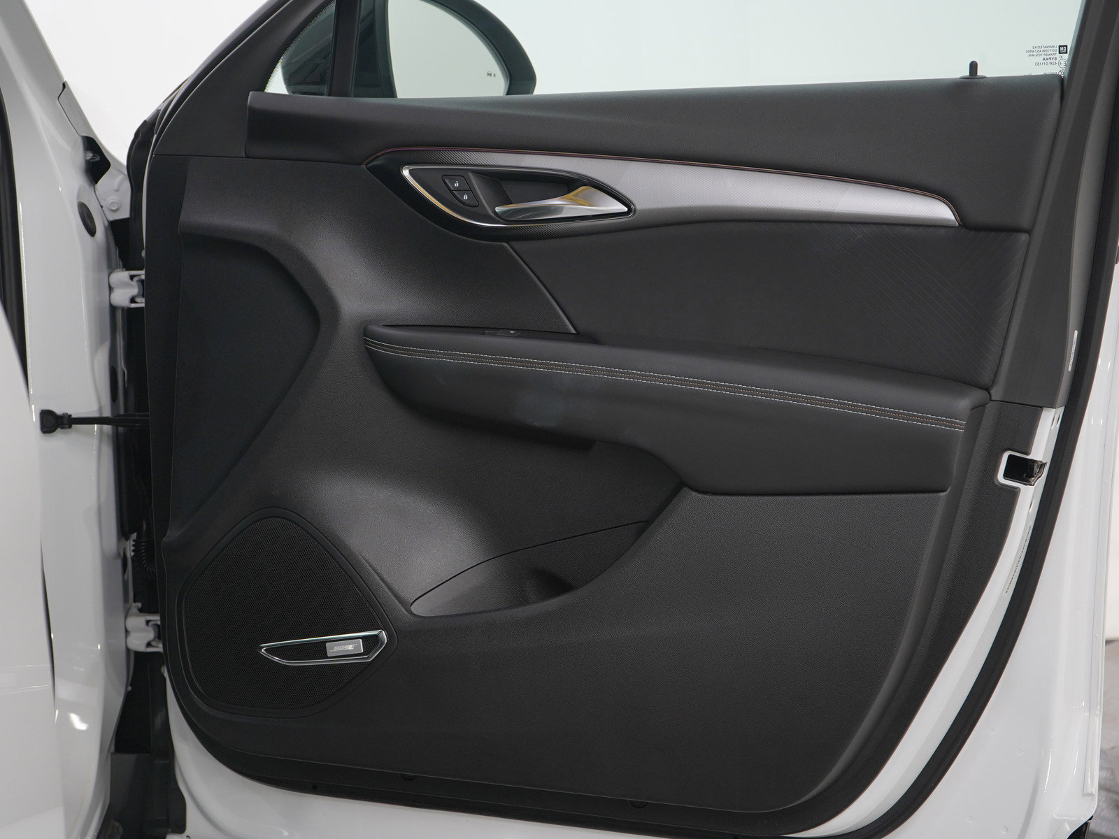 Used 2024 Buick Envision Sport Touring image 10