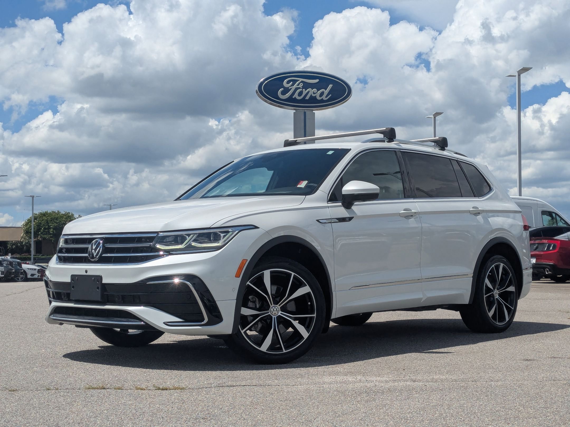 Used 2022 Volkswagen Tiguan SEL R-Line