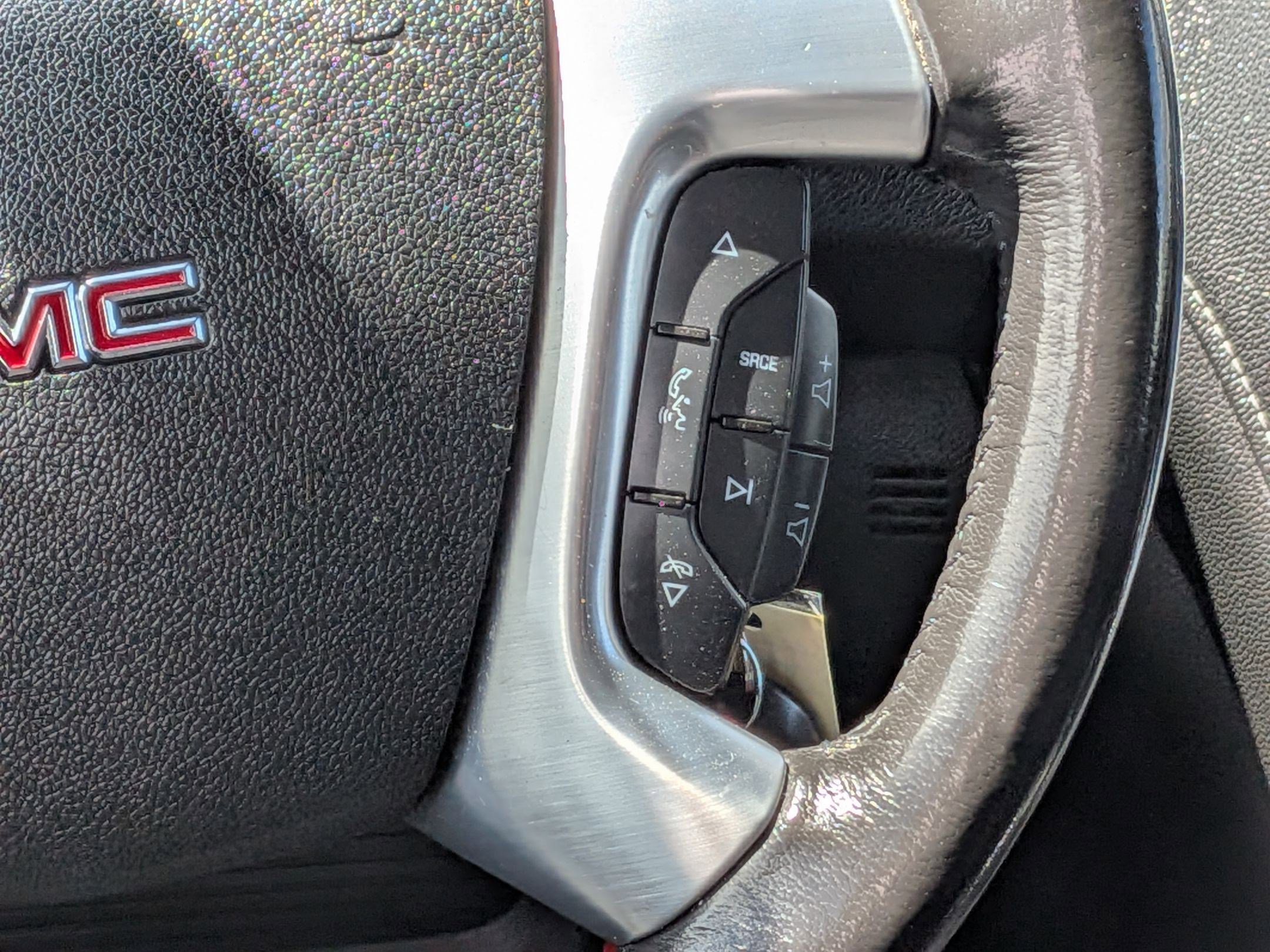 Used 2016 GMC Acadia SLT image 20