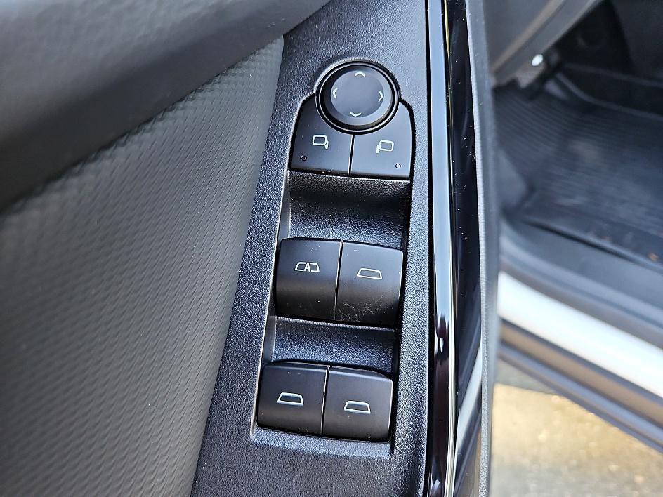 New 2026 Chevrolet Equinox LT image 14