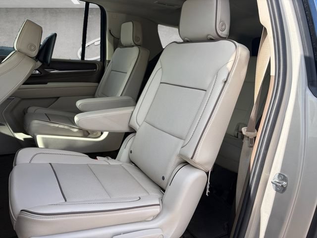 Used 2022 GMC Yukon XL Denali w/ Denali Ultimate Package AWD/4WD image 22