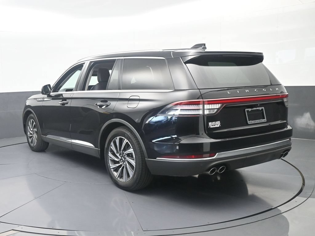 Used 2025 Lincoln Aviator 2WD image 4