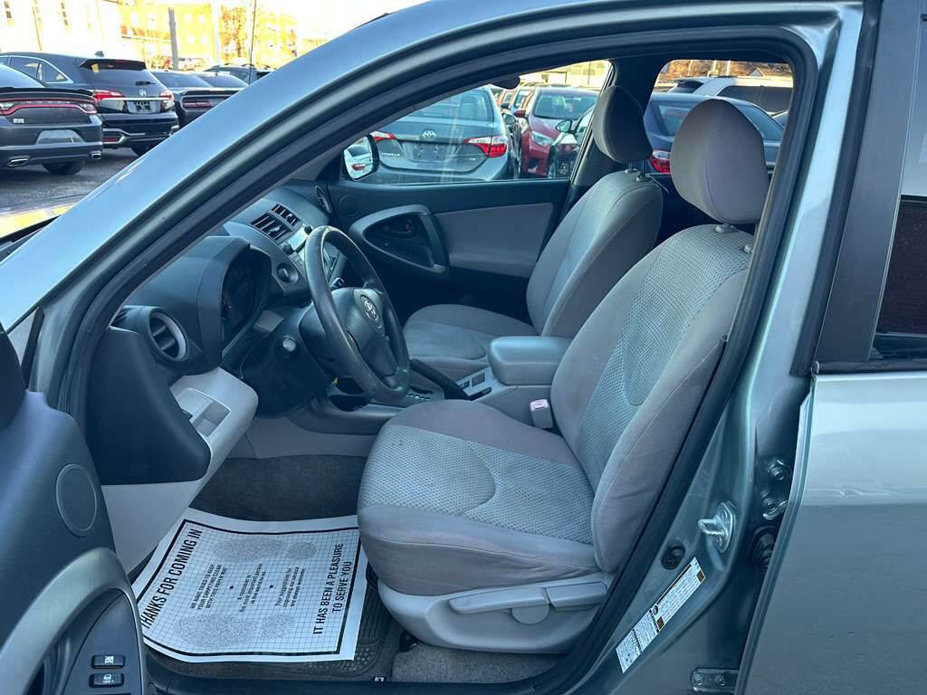 Used 2006 Toyota RAV4 4WD image 10