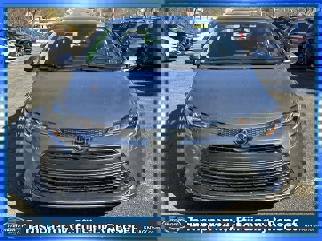 Used 2026 Toyota Corolla LE image 9