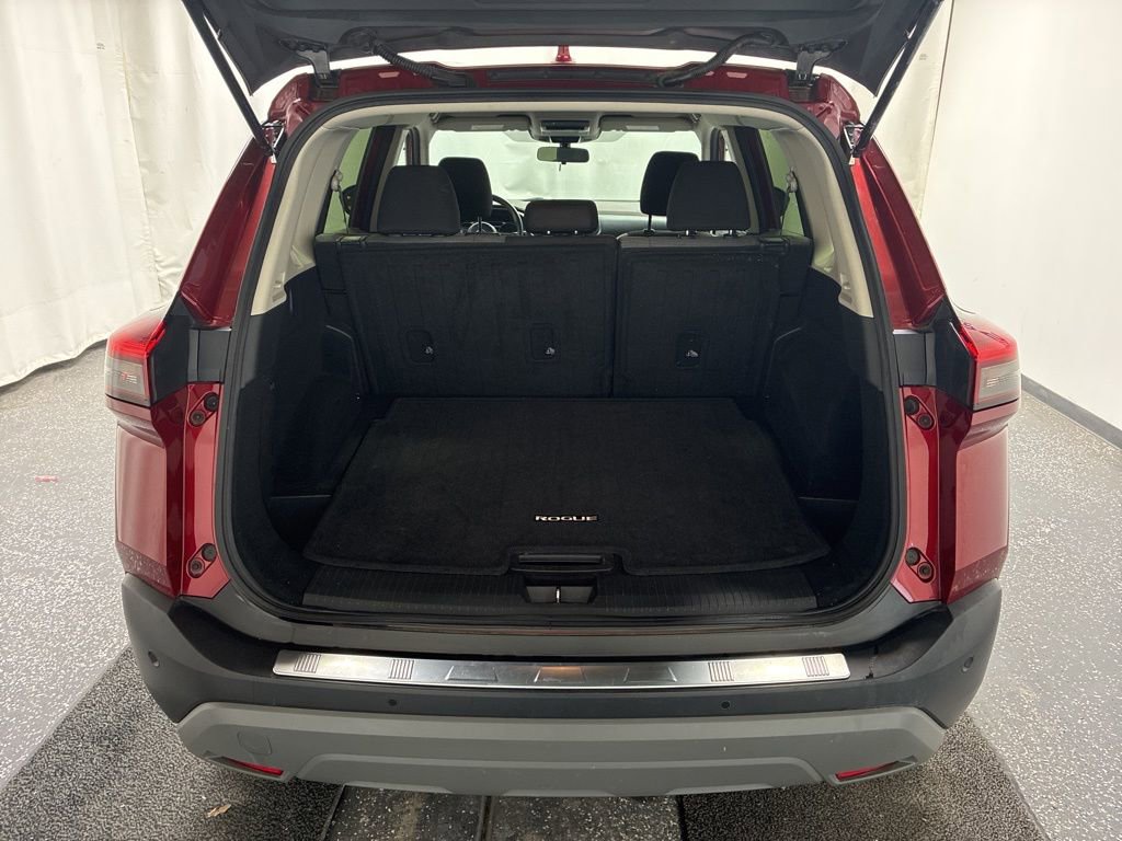 Used 2023 Nissan Rogue SV image 28