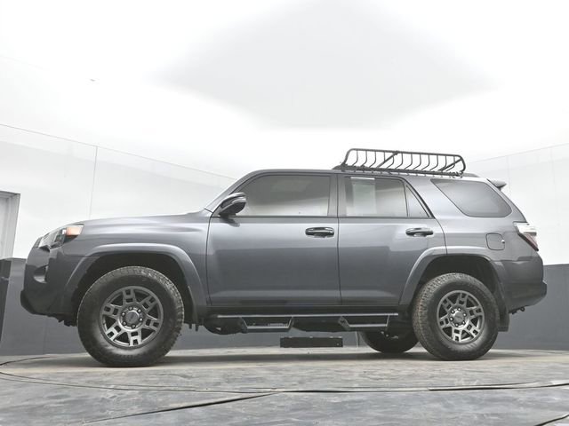 Used 2020 Toyota 4Runner Venture w/ Moonroof Package image 45