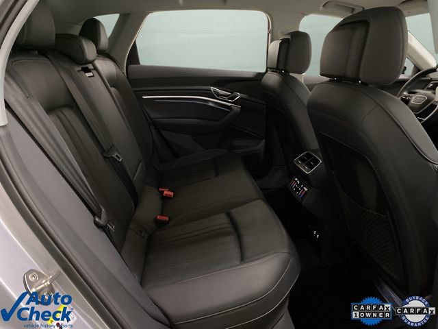 Used 2023 Audi e-tron Premium Plus w/ Premium Plus Package image 23