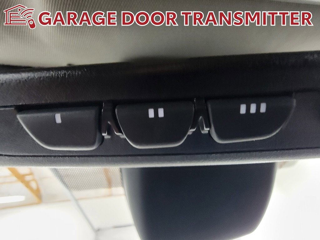 Used 2021 Toyota Highlander XLE AWD/4WD image 28