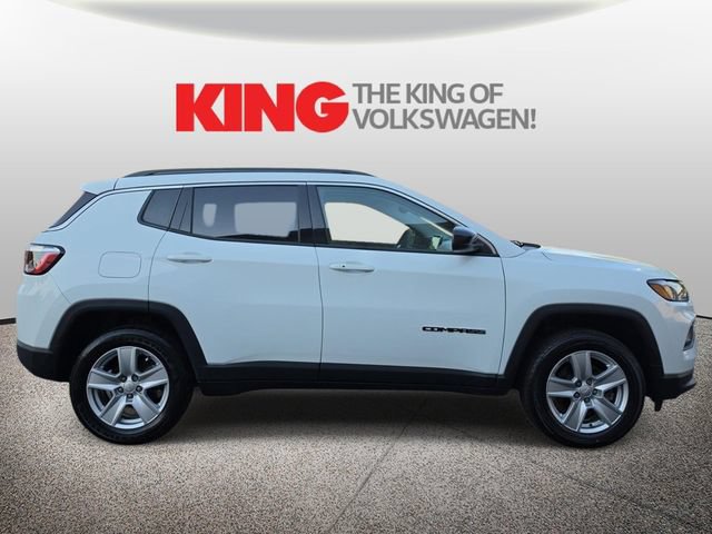 Used 2022 Jeep Compass Latitude AWD/4WD image 2
