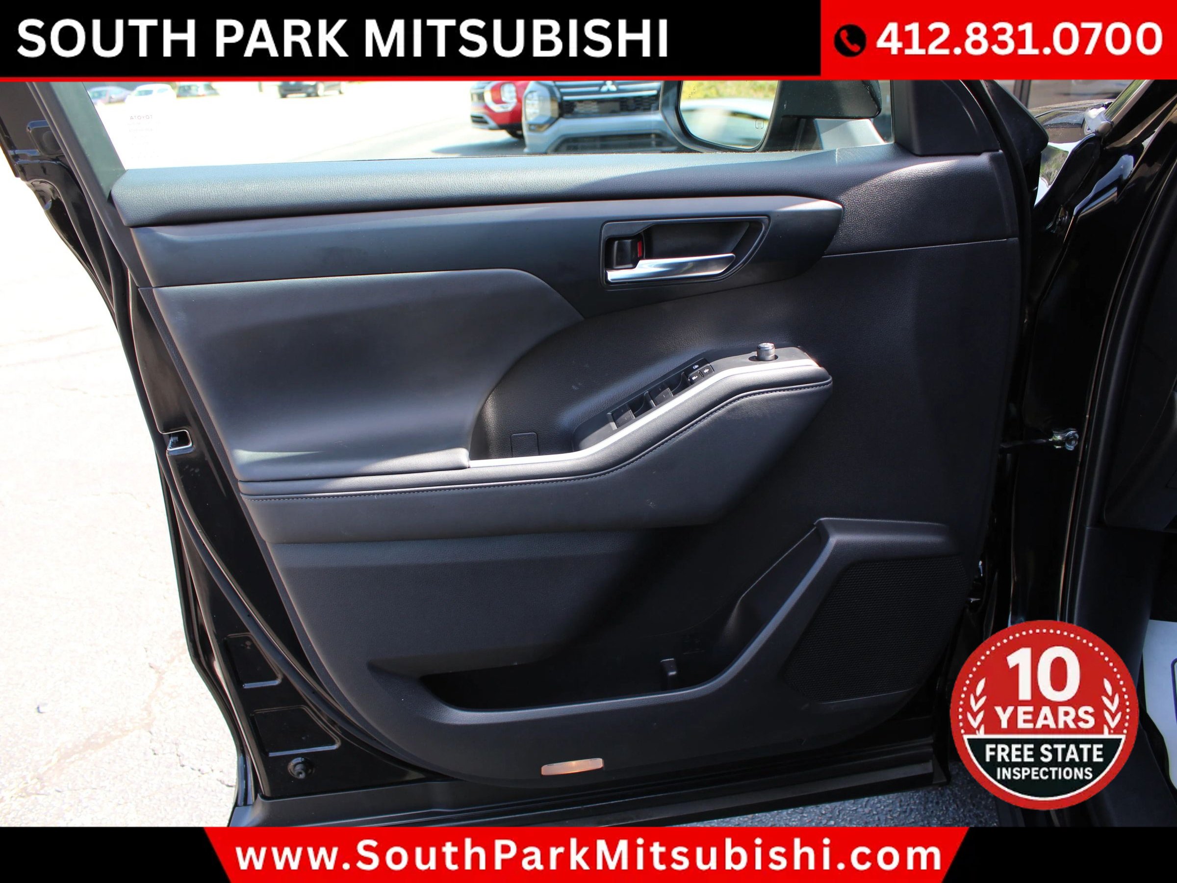 Used 2022 Toyota Highlander XLE AWD/4WD image 13