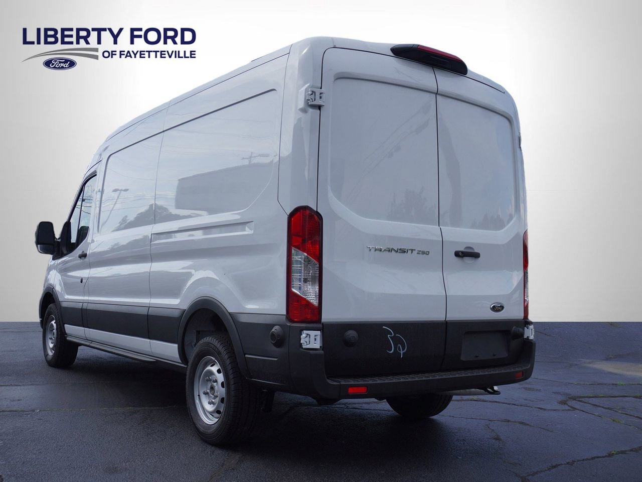New 2025 Ford Transit 250 148 Medium Roof image 4