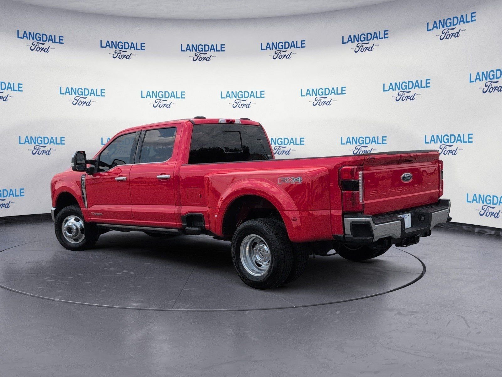 Used 2025 Ford F350 Lariat w/ Lariat Ultimate Package AWD/4WD image 9