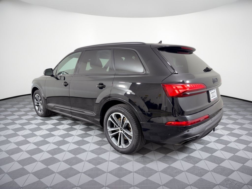 Certified 2026 Audi Q7 2.0T Premium w/ Convenience Plus Package AWD/4WD image 3