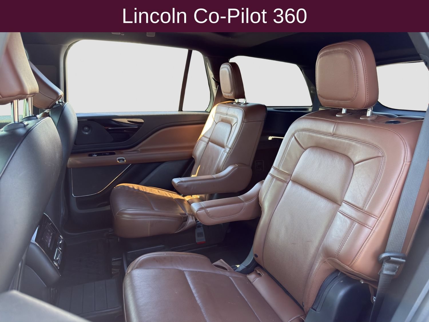 Used 2024 Lincoln Aviator Reserve w/ Elements Package Plus AWD/4WD image 13