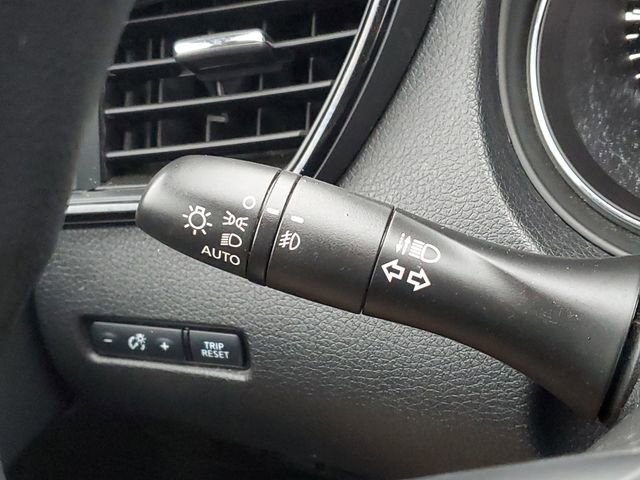 Used 2019 Nissan Rogue SV image 21