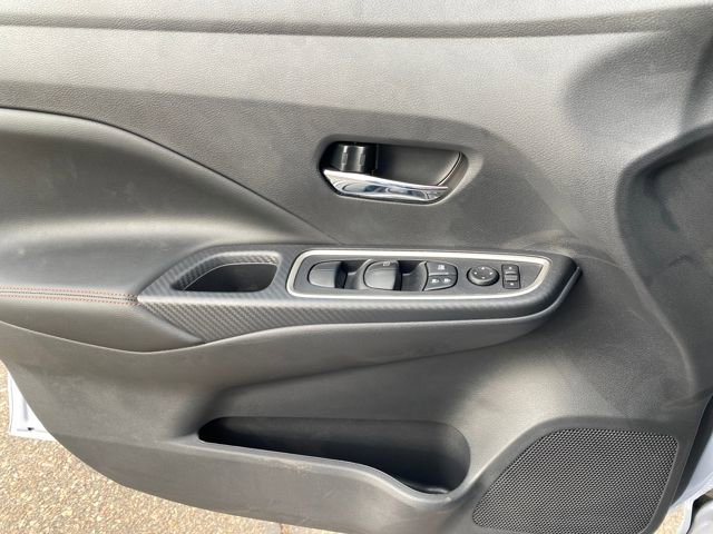 New 2025 Nissan Versa SR w/ Trunk Package image 14
