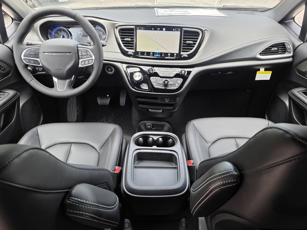 New 2027 Chrysler Pacifica Select w/ Family Tech Group FWD image 12