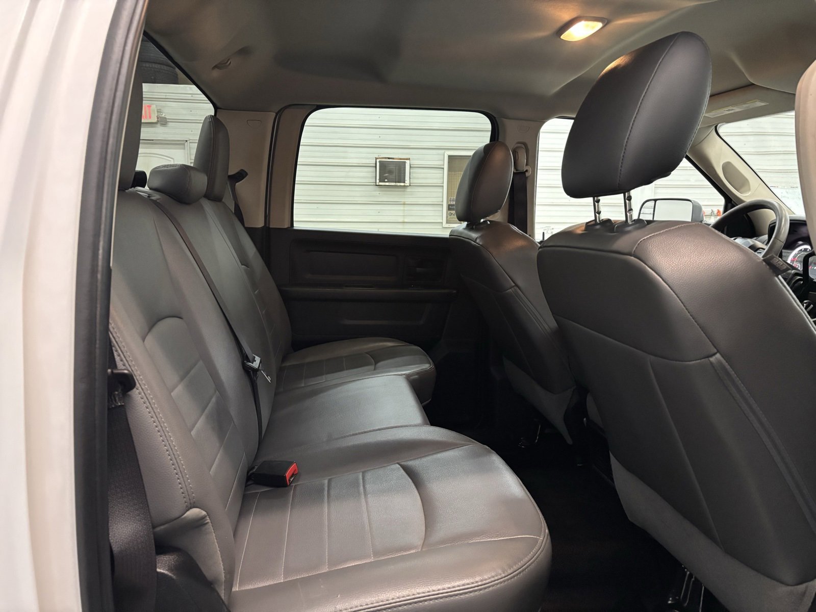 Used 2018 RAM 3500 Tradesman w/ Snow Chief Group image 29