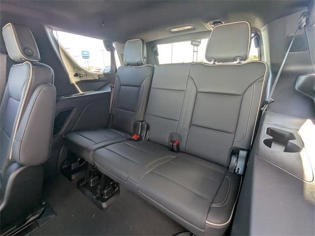 New 2026 GMC Yukon Elevation image 16
