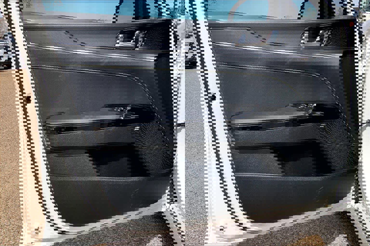 Certified 2026 Kia K5 GT w/ GT1 Package image 22