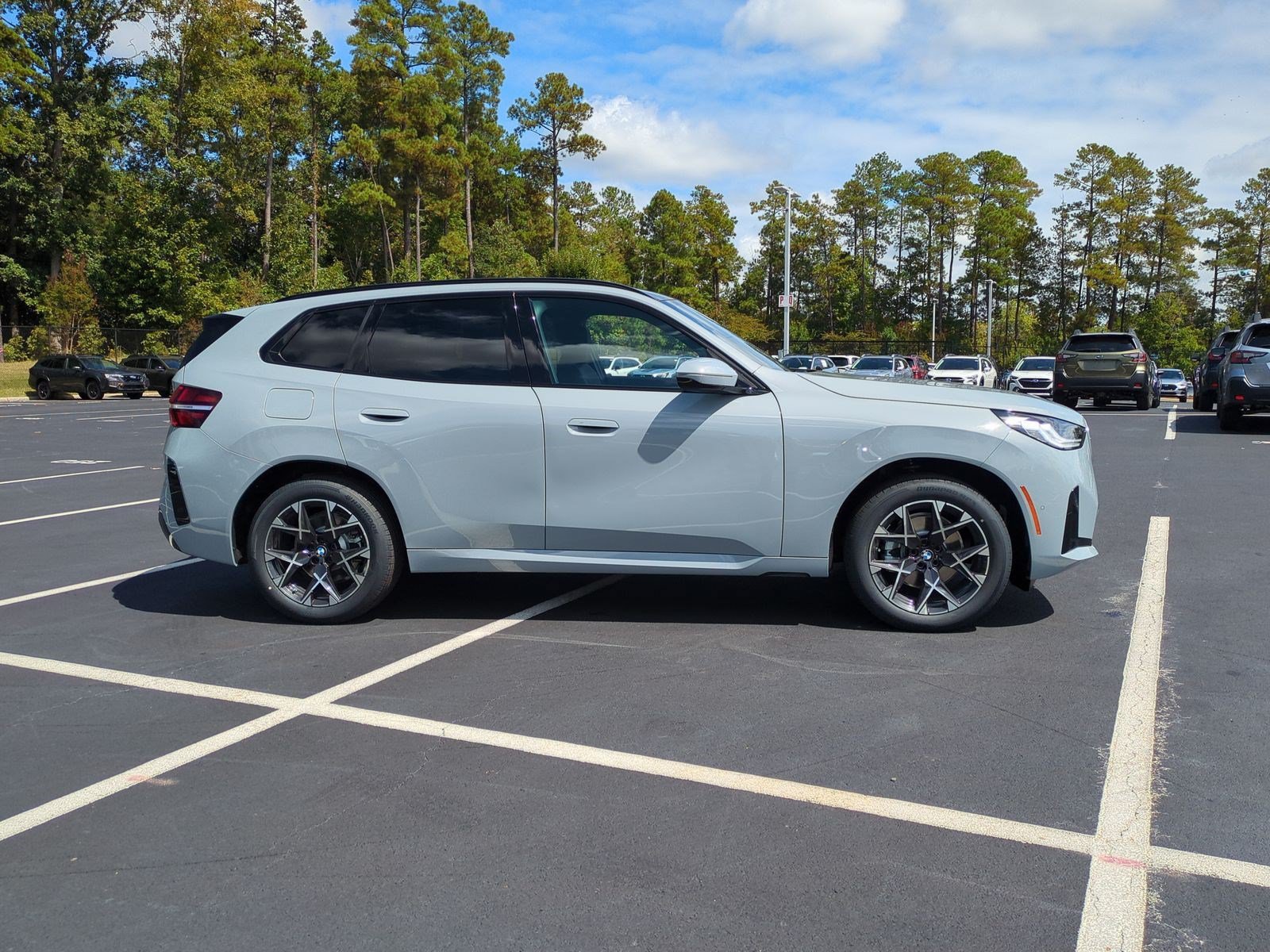 Certified 2026 BMW X3 xDrive30i w/ M Sport Package AWD/4WD image 11