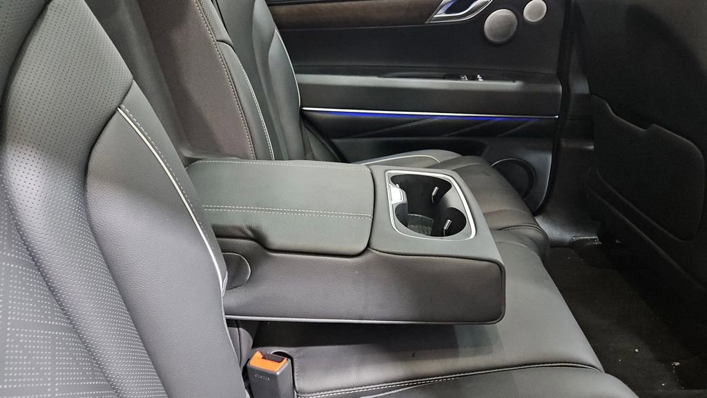 Used 2025 Genesis GV80 3.5T Advanced image 11