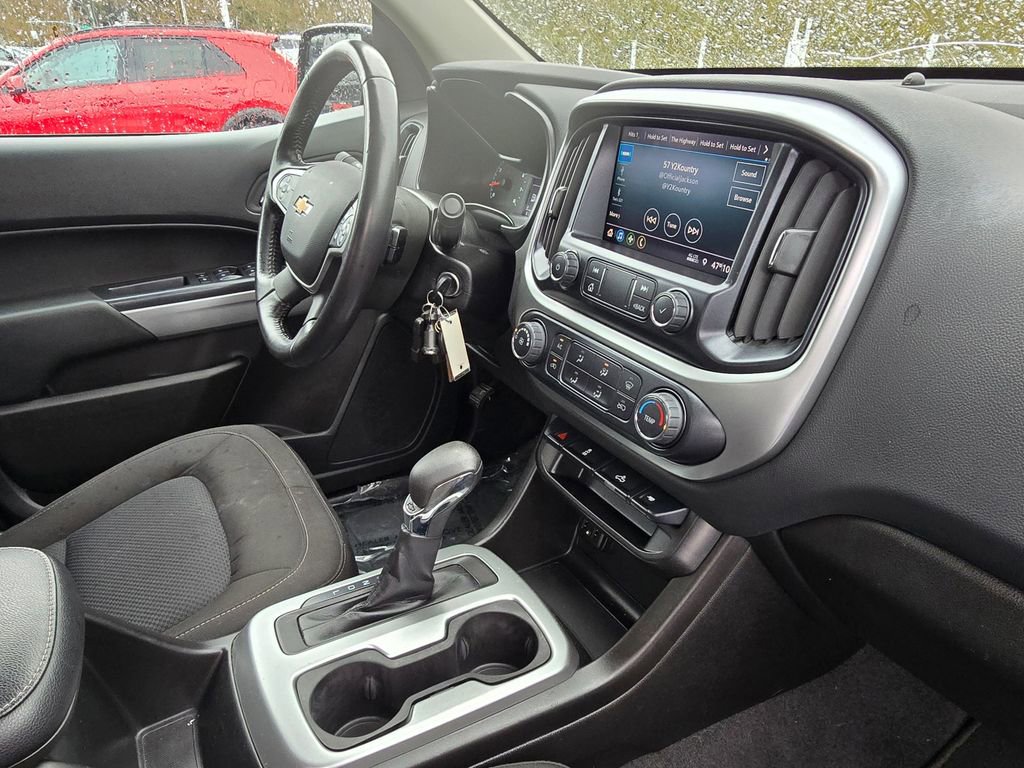 Used 2022 Chevrolet Colorado LT AWD/4WD image 11