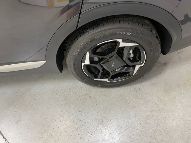 Used 2026 Kia Sportage EX image 12