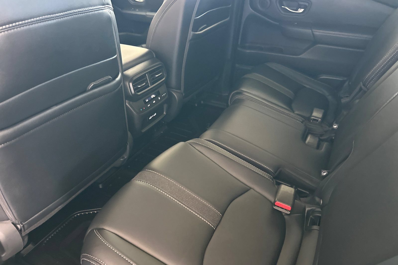 Used 2023 Honda Pilot EX-L image 9