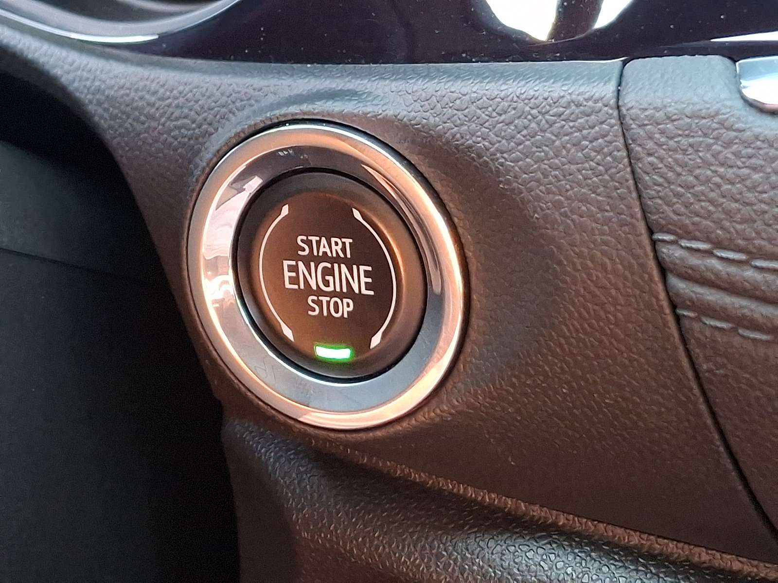 Used 2023 Buick Encore GX Select w/ Sport Touring Package FWD image 25