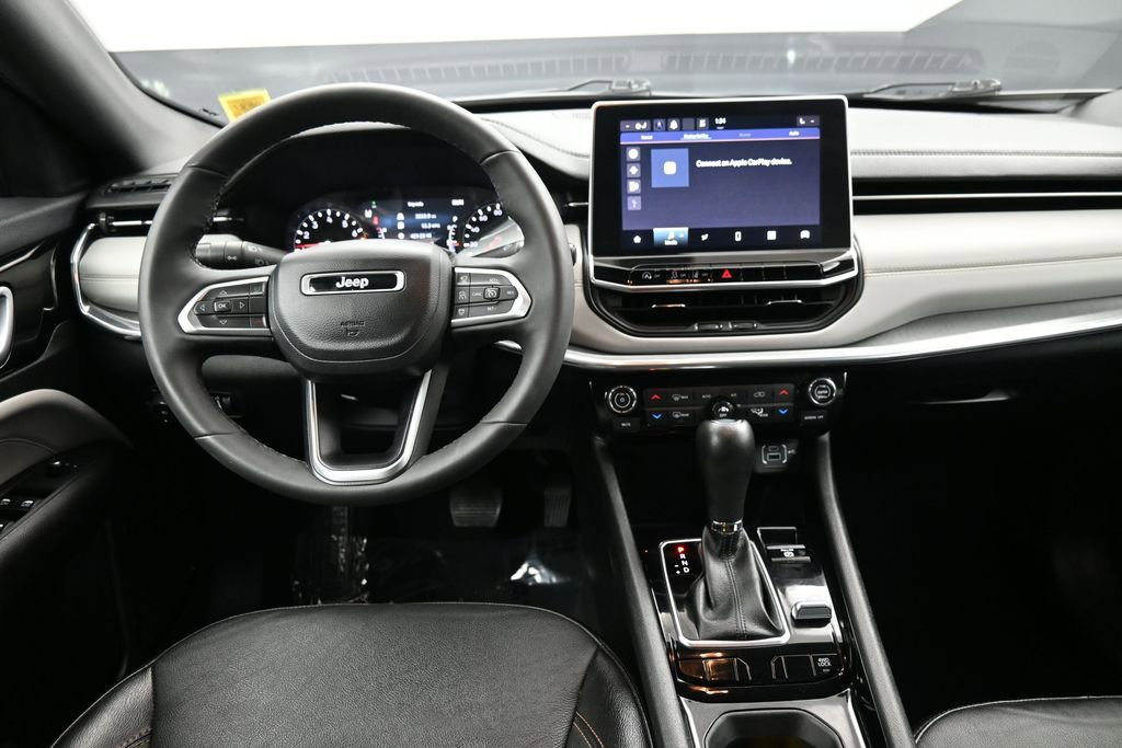 Used 2023 Jeep Compass Limited AWD/4WD image 19
