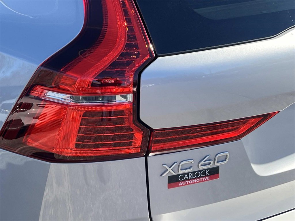 Used 2023 Volvo XC60 B5 Ultimate image 10