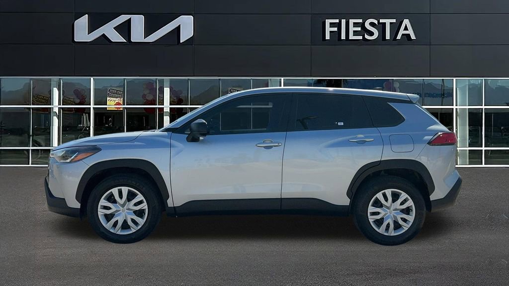 Used 2022 Toyota Corolla Cross L image 4