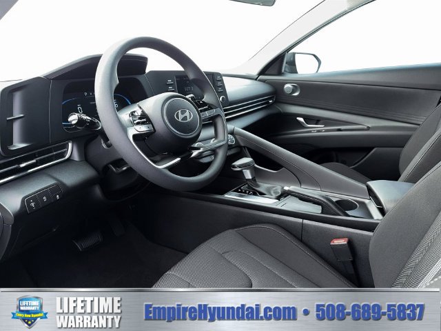New 2026 Hyundai Elantra SE FWD image 14