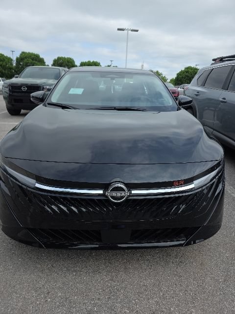 New 2026 Nissan Sentra SR w/ SR Premium Package FWD image 2