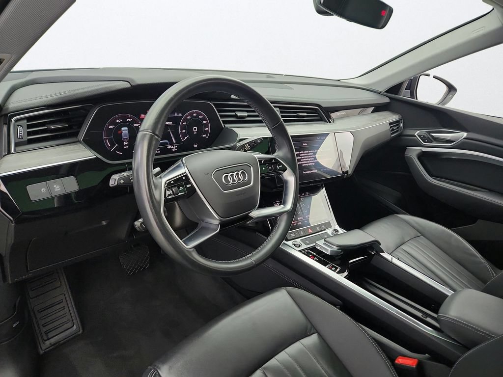 Used 2022 Audi e-tron Premium AWD/4WD image 10