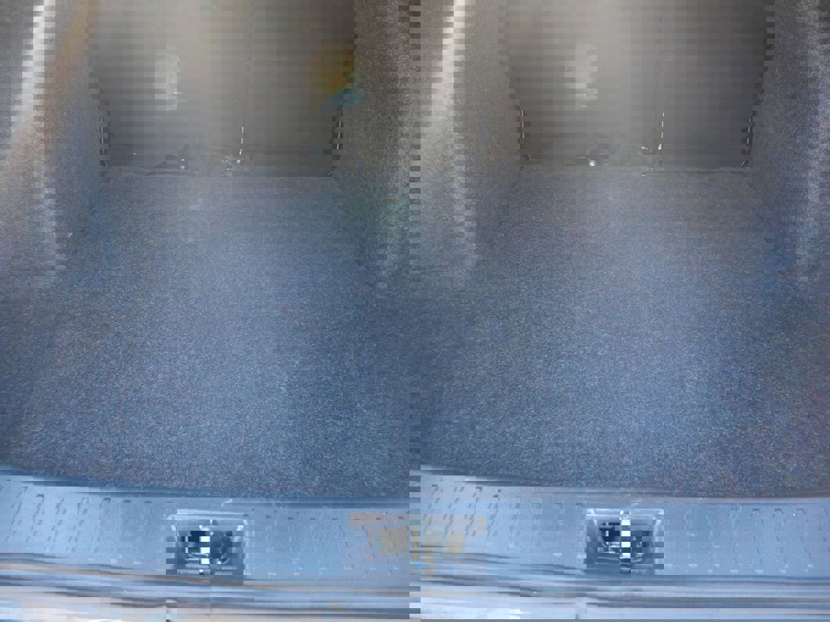 Used 2021 Nissan Versa SV image 30