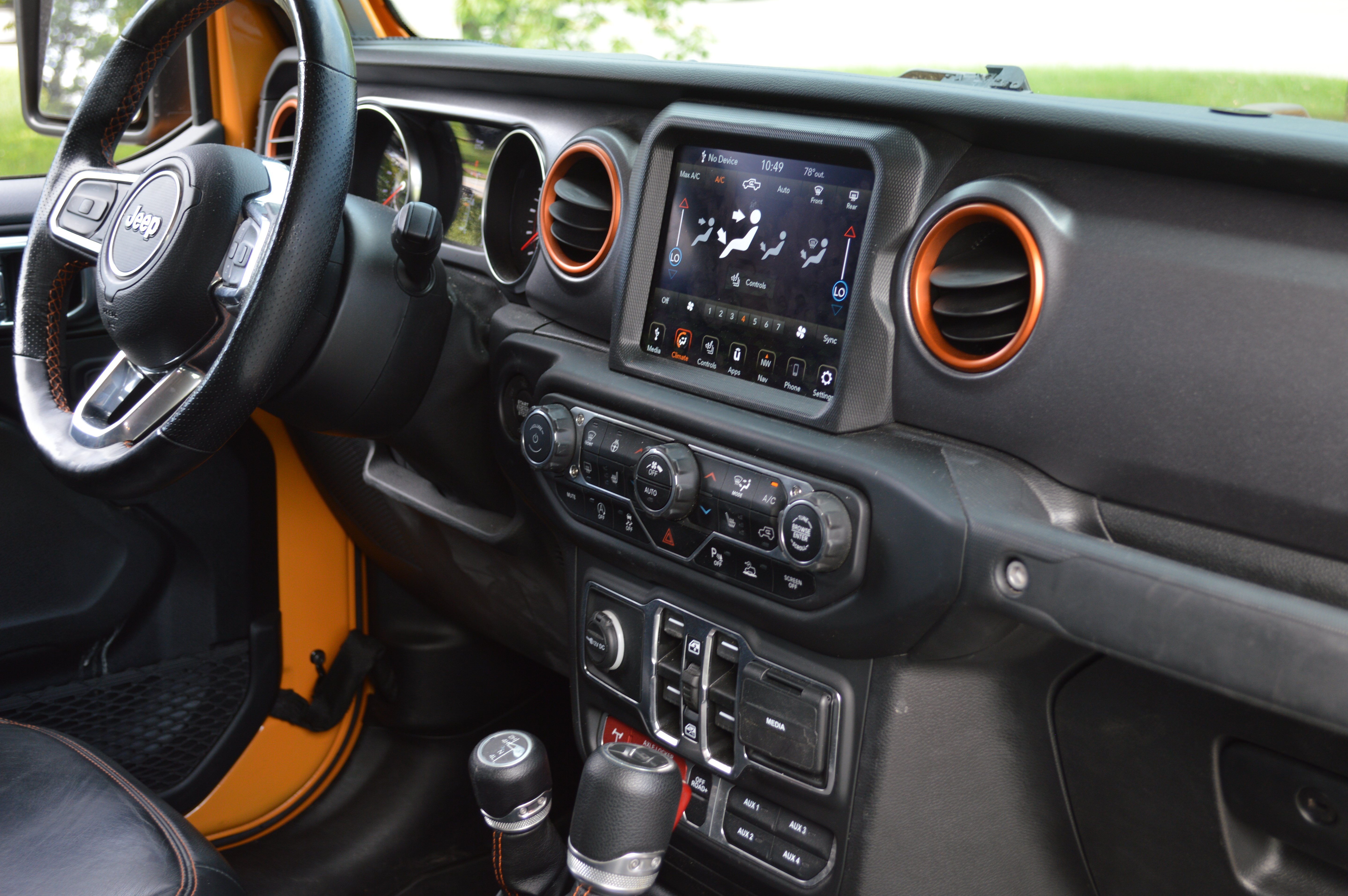 Used 2021 Jeep Gladiator Mojave AWD/4WD image 38