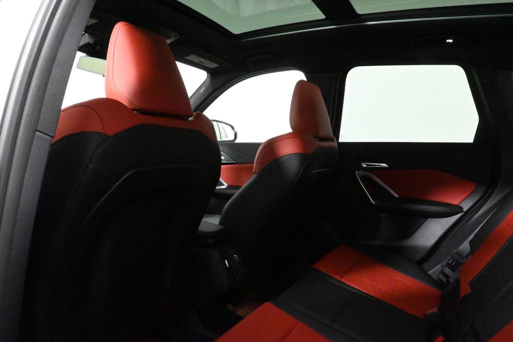 Used 2025 BMW X1 xDrive28i w/ M Sport Package image 32